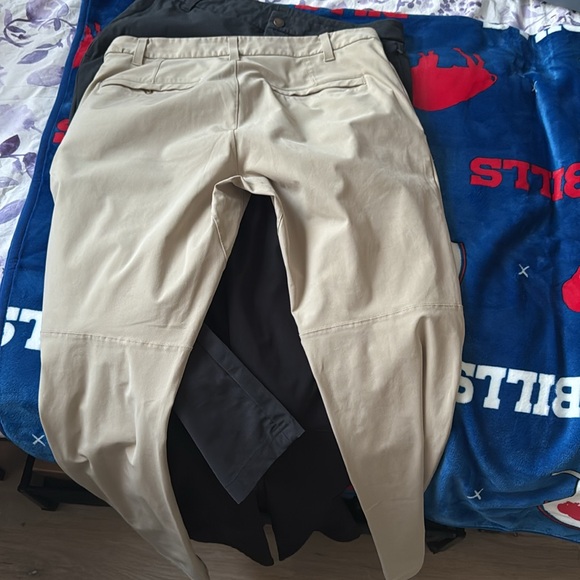 Lot of 3 LuluLemon ABC commission pants- Size 32 - Picture 4 of 6